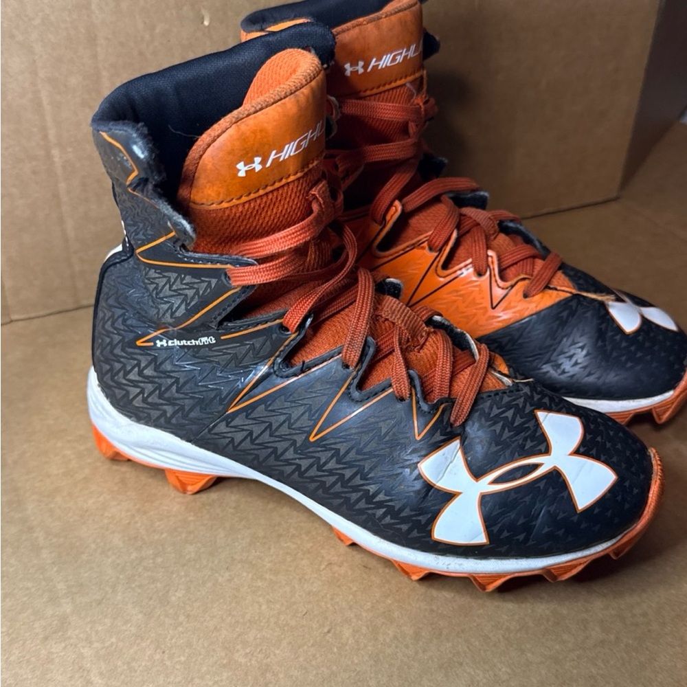 Under Armour Highlight Clutch Fit Cleats 1269697-081 - Orange/Black - Size 1.5Y